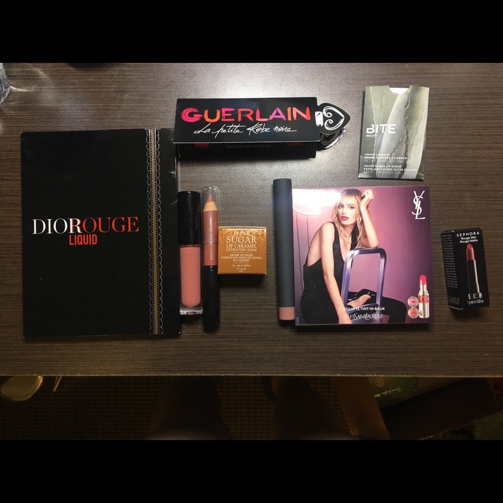 Delux Lips Sample various brand